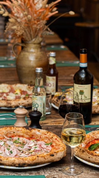 Le restaurant - Lazzarone - restaurant NANTES - Restaurant Nantes centre ville - Restaurant Nantes centre - Pizza Livraison Nantes - Pizza à emporter Nantes - top resto NANTES